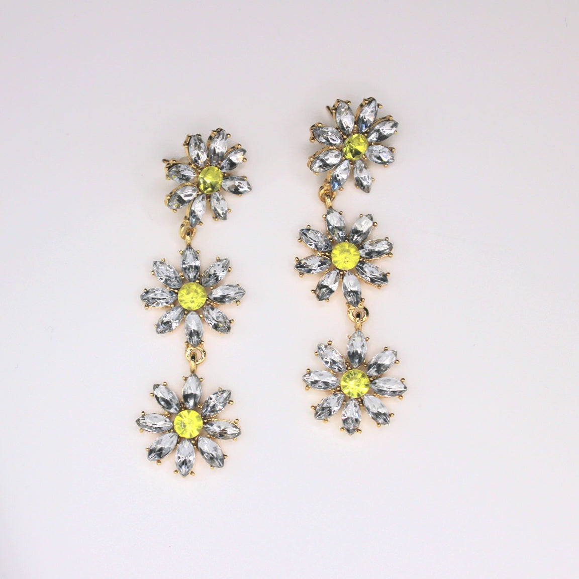 Rhinestone Daisy Earrings - Uniqua Treasures