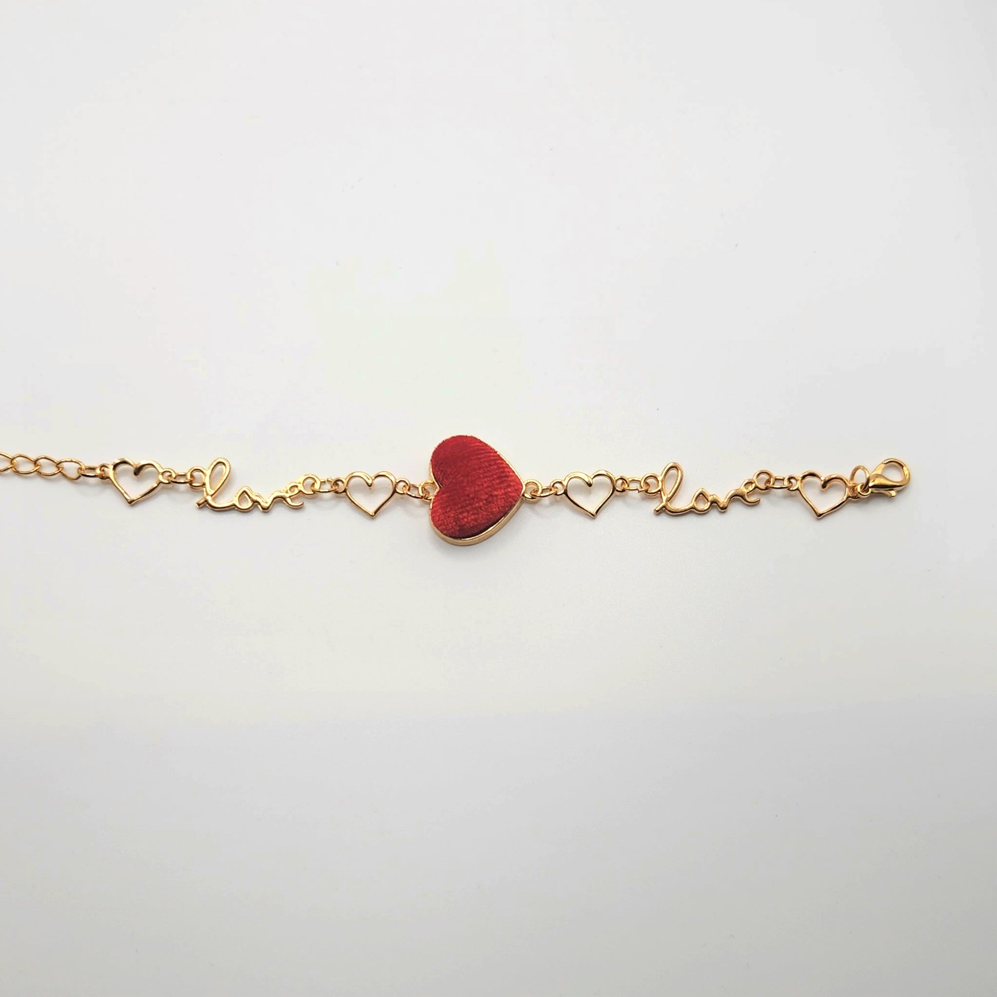 Velvet Heart Bracelet - Uniqua Treasures