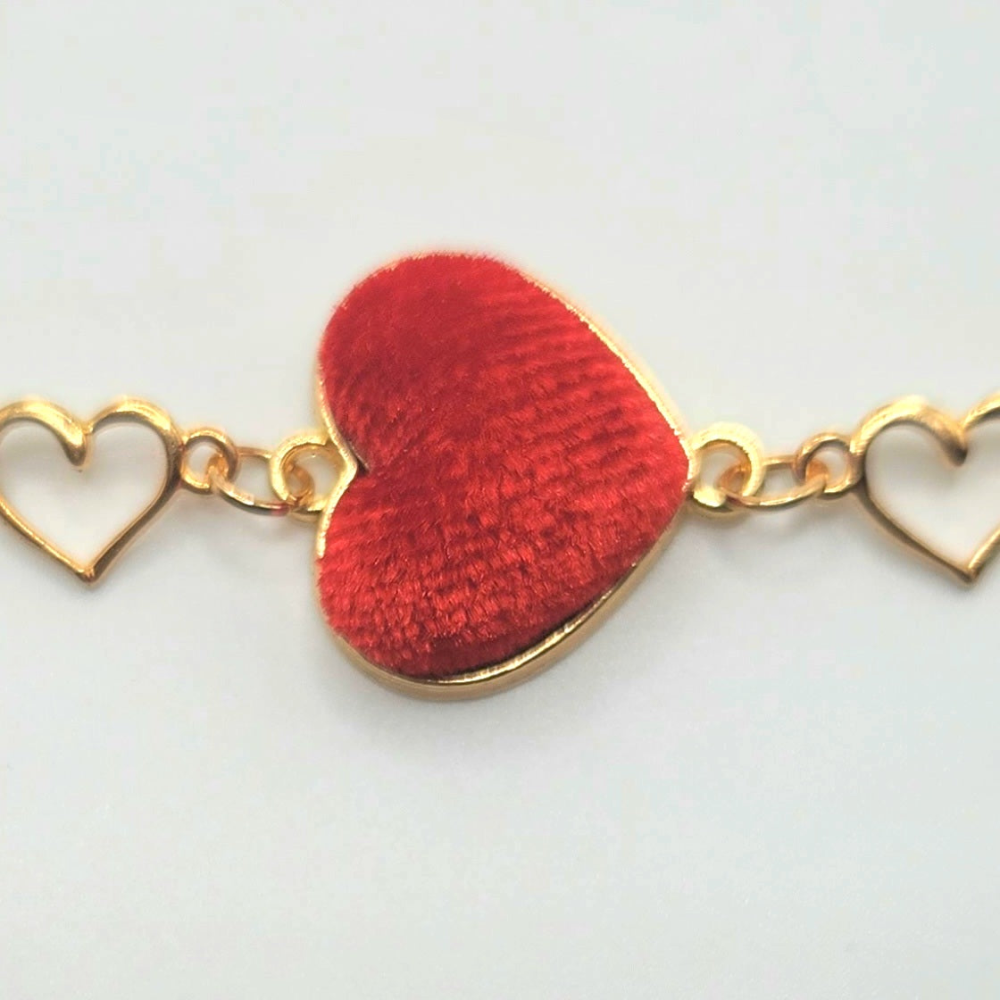 Velvet Heart Bracelet - Uniqua Treasures