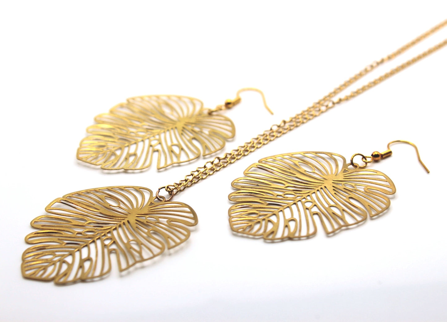 Golden Leaf Jewelry Set - Uniqua Treasures