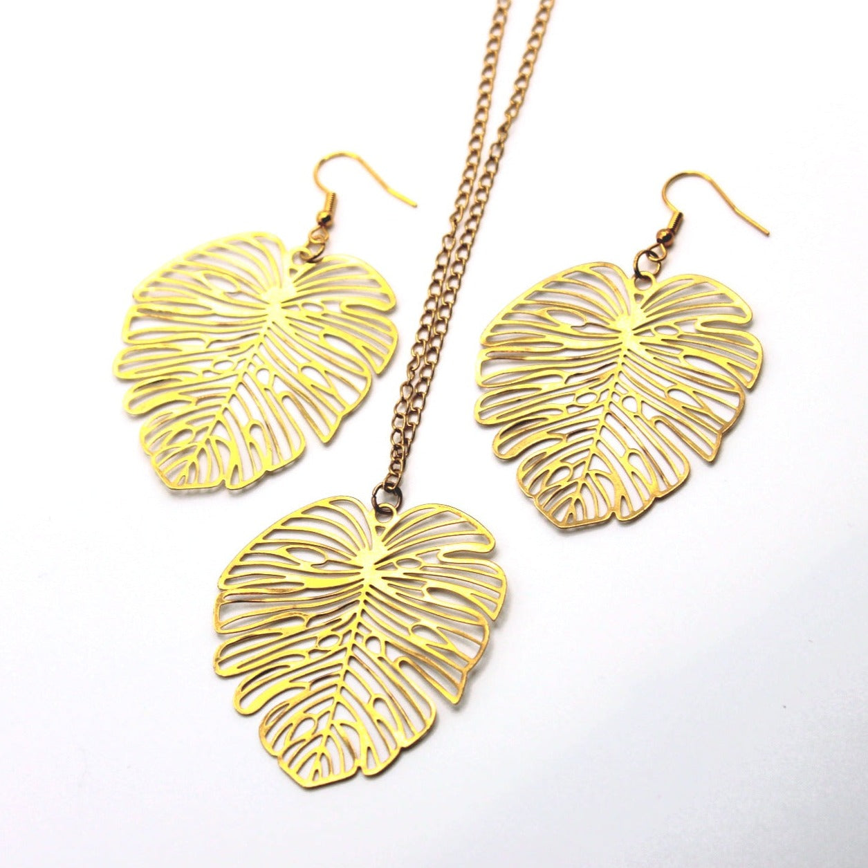 Golden Leaf Jewelry Set - Uniqua Treasures